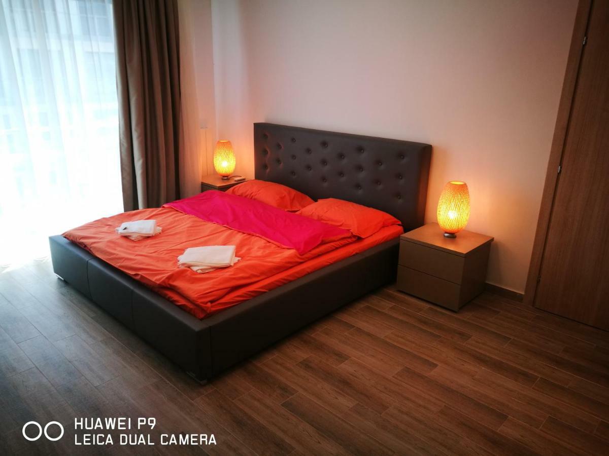 Luxury 42 De Silva Apartment Mamaia